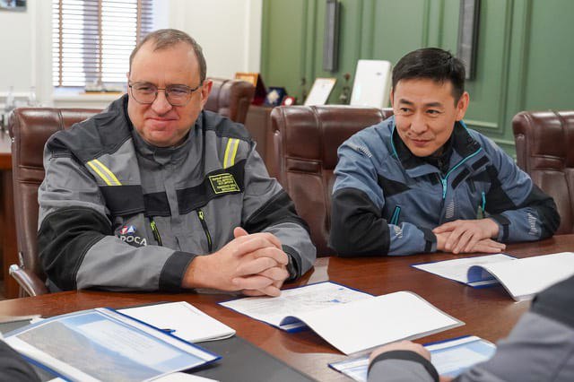 АЛРОСА и губернатор Магаданской области обсудили ход проекта «Дегдекан» АЛРОСА и губернатор Магаданской области обсудили ход проекта «Дегдекан»