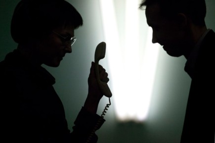 В Олекминске полиция перехватила деньги, которые передавали пенсионерки-курьеры