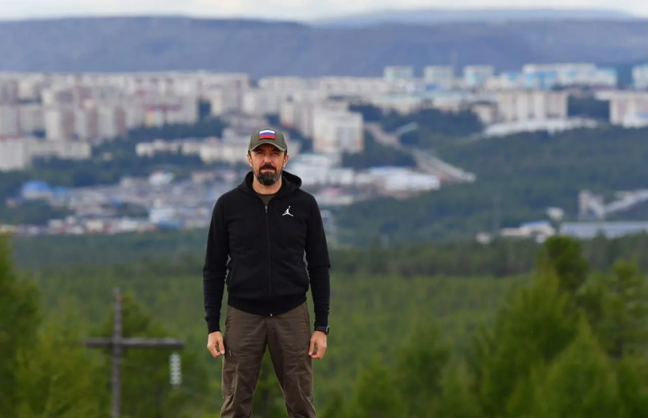 Глава Нерюнгринского района Роман Щегельняк подписал контракт и направляется в зону СВО