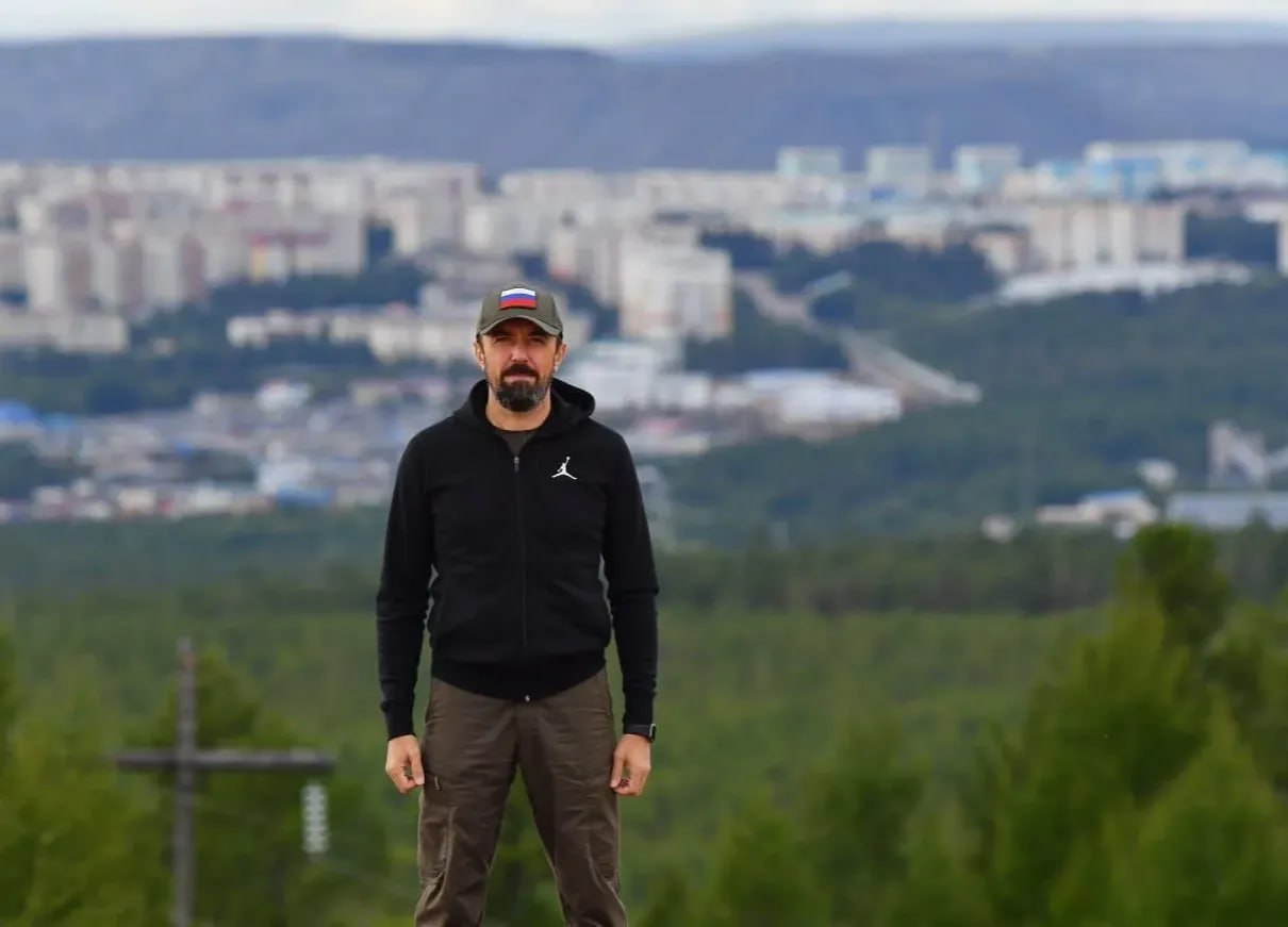 Глава Нерюнгринского района Роман Щегельняк подписал контракт и направляется в зону СВО