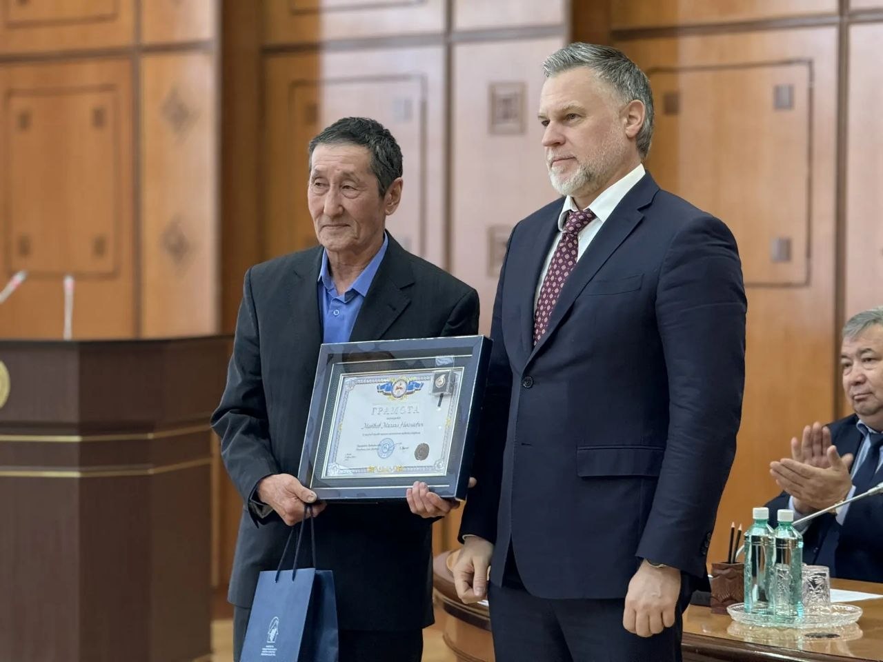 Труд, который согревает: в Якутии чествовали работников ЖКХ