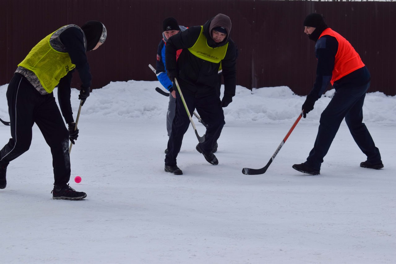 В Республике Саха (Якутия) транспортная полиция приняла участие в турнире по русскому хоккею с мячом среди структурных подразделений В Республике Саха (Якутия) транспортная полиция приняла участие в турнире по русскому хоккею с мячом среди структурных подразделений