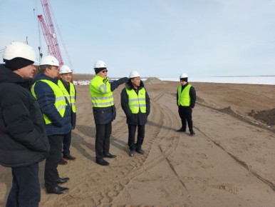 Народные депутаты Якутии оценили ход строительства Ленского моста