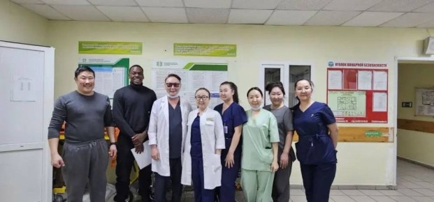 В Томпонскую районную больницу прибыла рабочая группа офтальмохирургов ГАУ РС (Я) «ЯРОКБ»