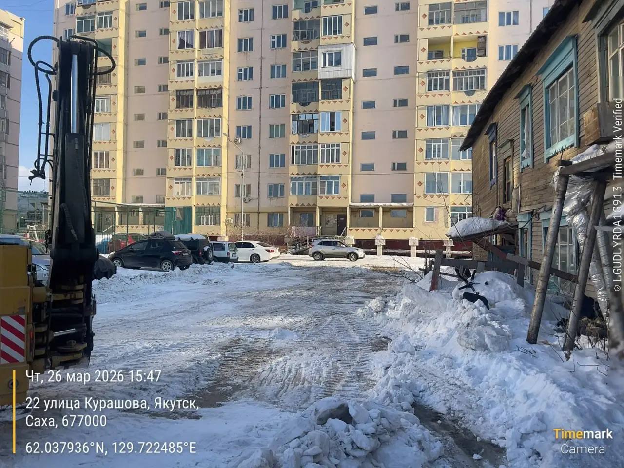 В Центральном округе проведены работы по уборке снежных масс с дворовых территорий аварийного жилого фонда В Центральном округе проведены работы по уборке снежных масс с дворовых территорий аварийного жилого фонда