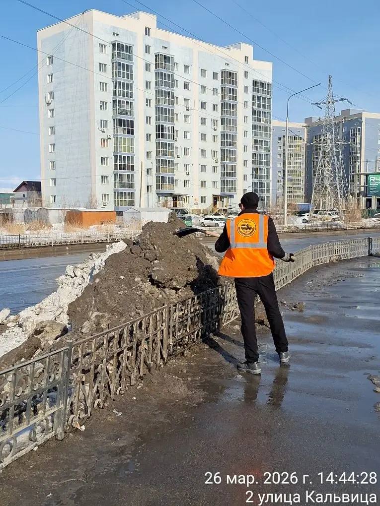 Погрузка снега, ул. Кальвица Погрузка снега, ул. Кальвица
