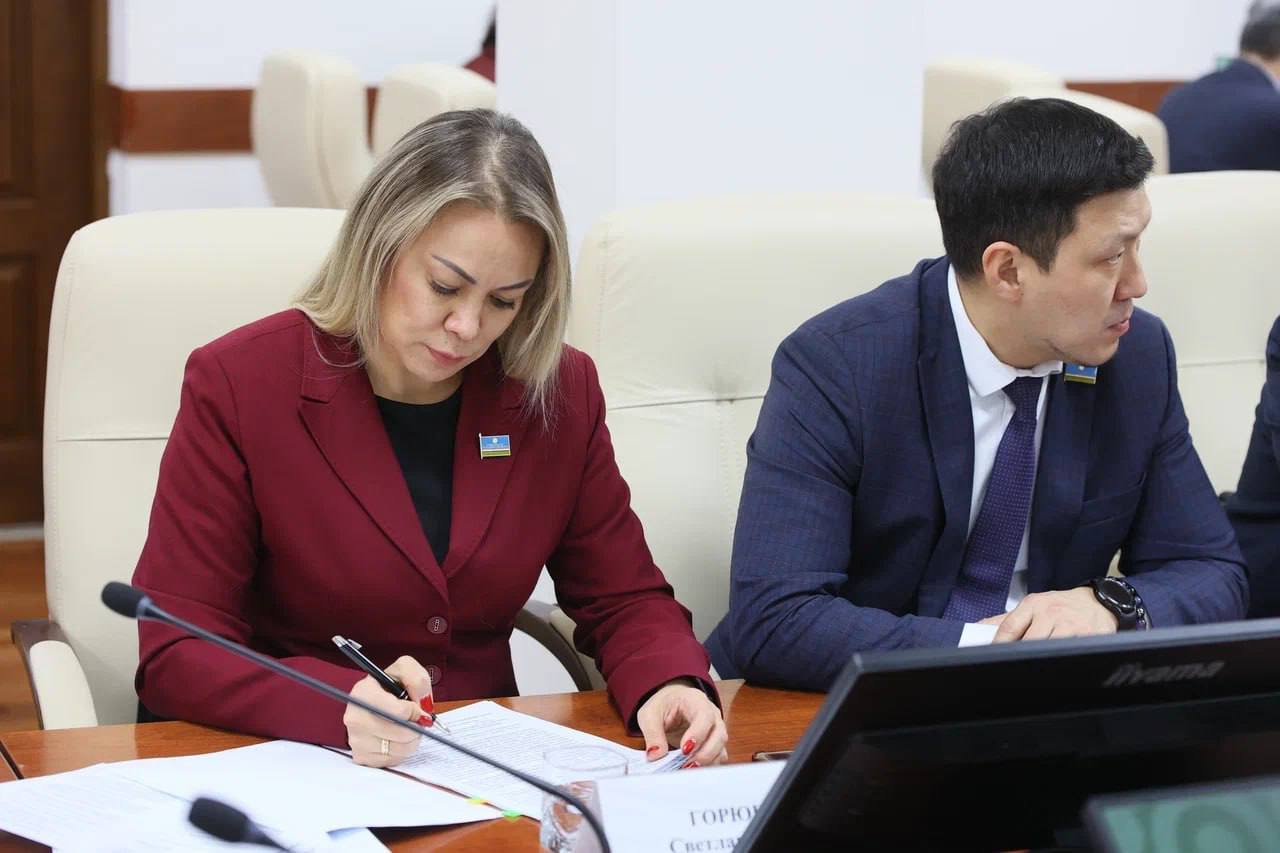 Кирилл Бычков: Продолжаем системную работу по поддержке занятости и развитию предпринимательства в Якутии Кирилл Бычков: Продолжаем системную работу по поддержке занятости и развитию предпринимательства в Якутии