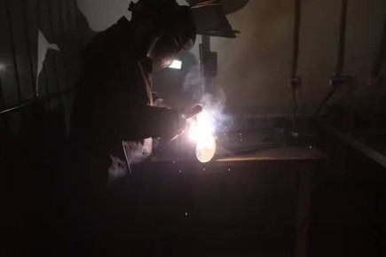 Встретился с участниками республиканского конкурса профессионального мастерства “Лучший сварщик-2026”, который уже традиционно проходит в Чурапчинском аграрно-промышленном колледже