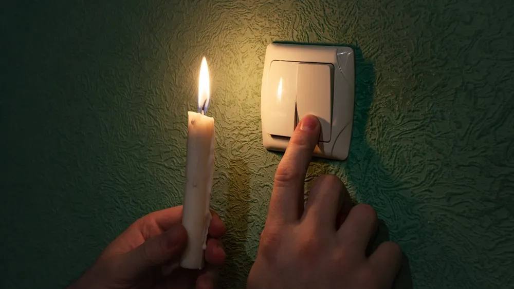 Герой России Алексей Петров встретил юбилей своей родной Магасской школы как в окопе, два дня без света