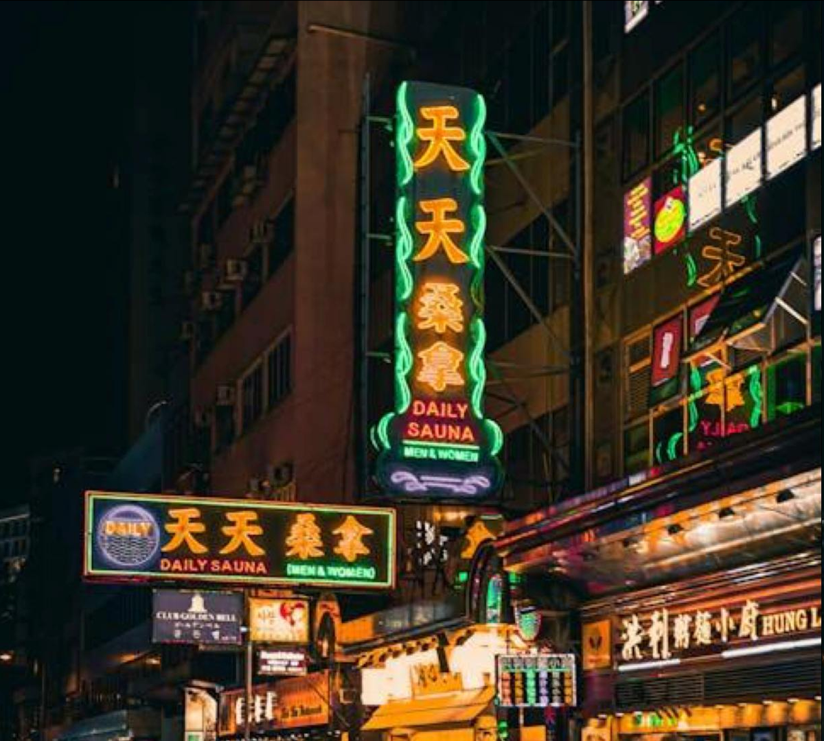 С 1 марта — только по-русски: изменения в публичной информации