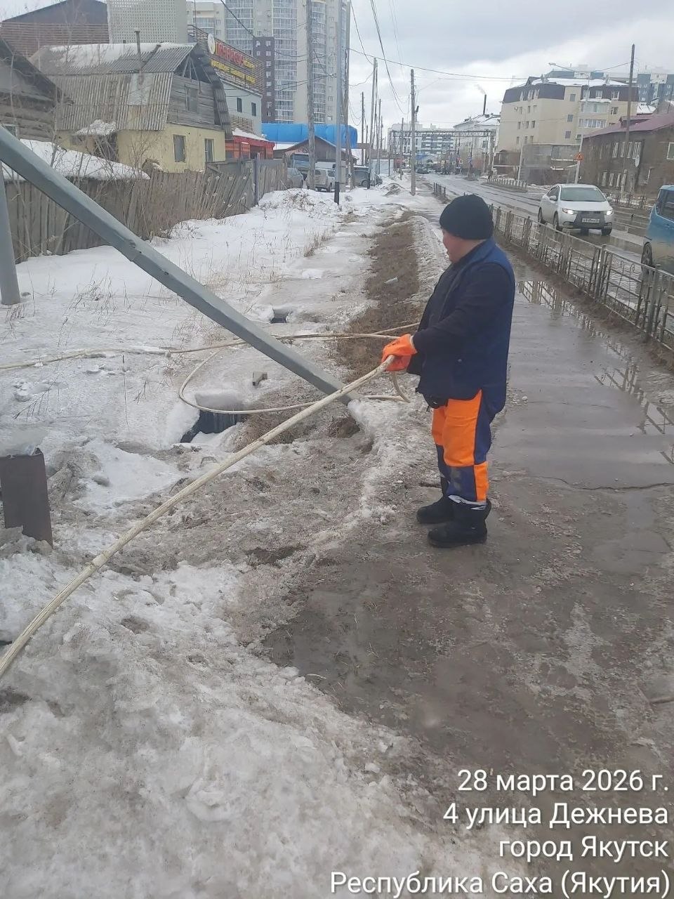 Евгений Григорьев: В эти дни городские коммунальные службы работают с максимальной отдачей, в круглосуточном режиме и без выходных Евгений Григорьев: В эти дни городские коммунальные службы работают с максимальной отдачей, в круглосуточном режиме и без выходных