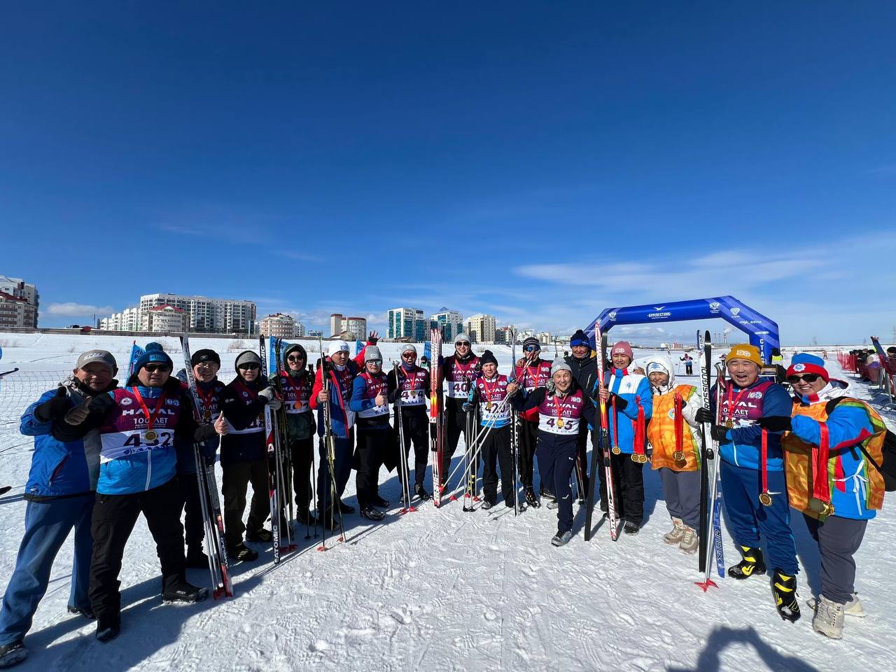 Сегодня принял участие в торжественном открытии лыжного марафона, посвященного 100-летию развития лыжного спорта в Республика Саха (Якутия) Сегодня принял участие в торжественном открытии лыжного марафона, посвященного 100-летию развития лыжного спорта в Республика Саха (Якутия)