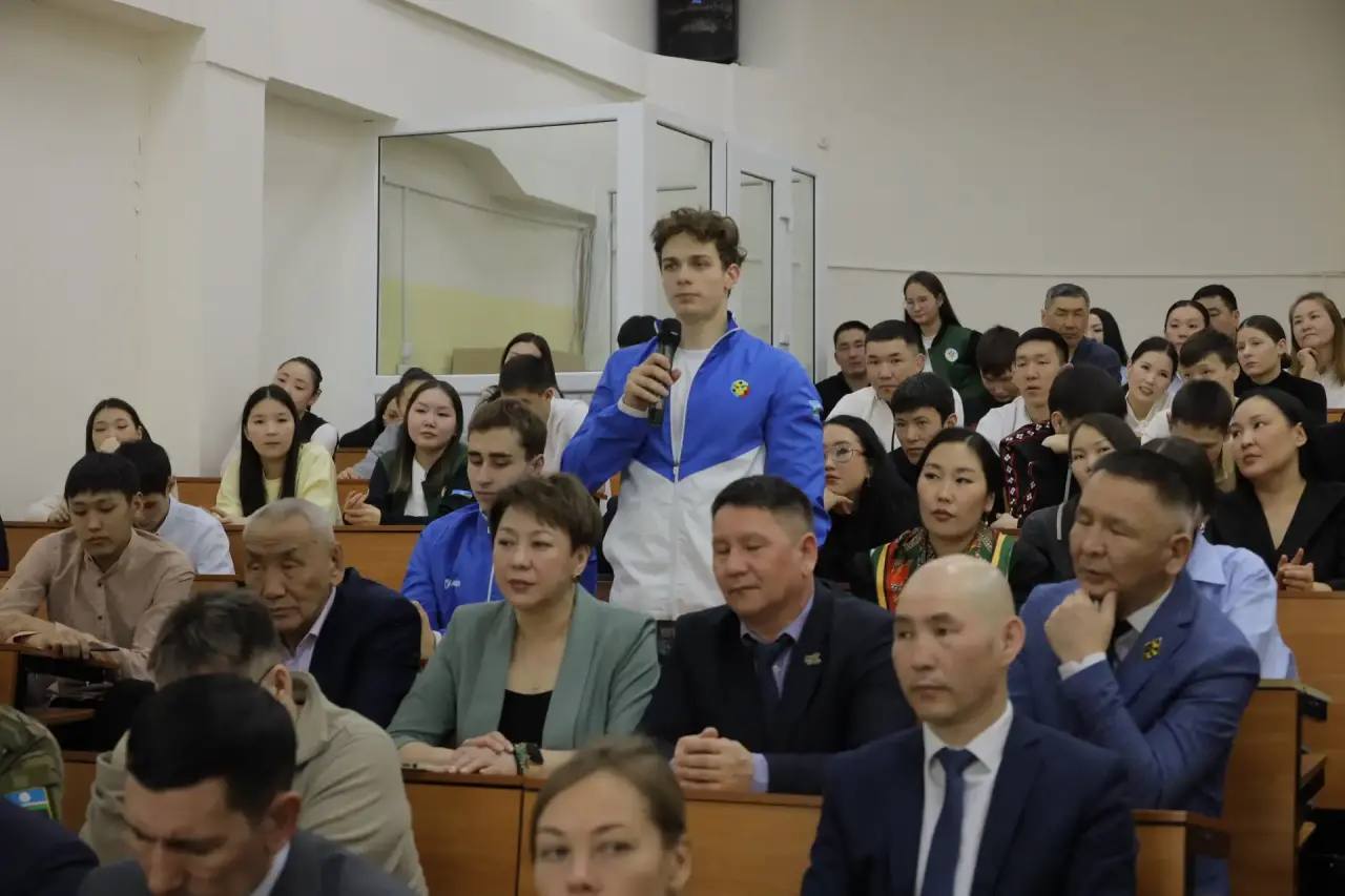 Председатель комитета Государственной Думы Федерального Собрания Российской Федерации по физической культуре и спорту Олег Матыцин 28 марта посетил образовательные объекты в селе Чурапча — общеобразовательную школу и...