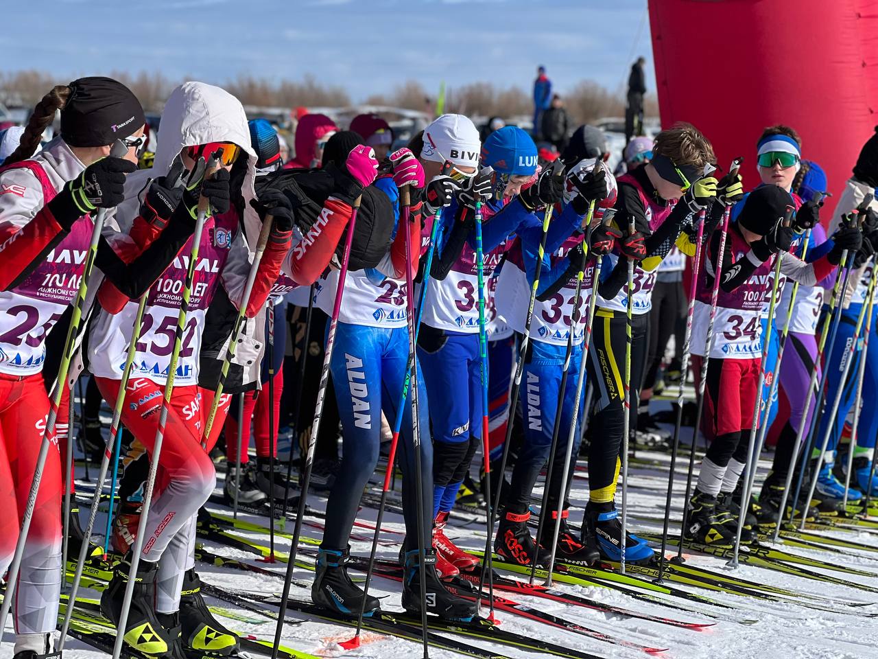 В Якутске дали старт лыжному марафону к 100-летию якутского лыжного спорта В Якутске дали старт лыжному марафону к 100-летию якутского лыжного спорта
