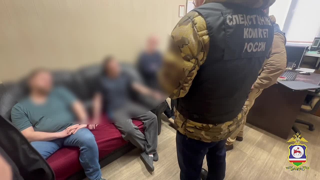 В Якутске полицейские уличили директора учебного центра в коммерческом подкупе за выдачу свидетельств охранника высшего разряда