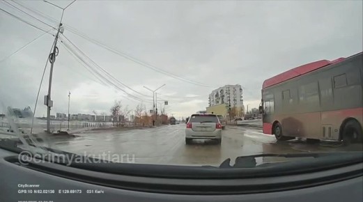 Получили комментарий ответственного по безопасности дорожного движения НО «СоюзАвто» Антона Марданова по случаю проезда на запрещающий сигнал светофора: