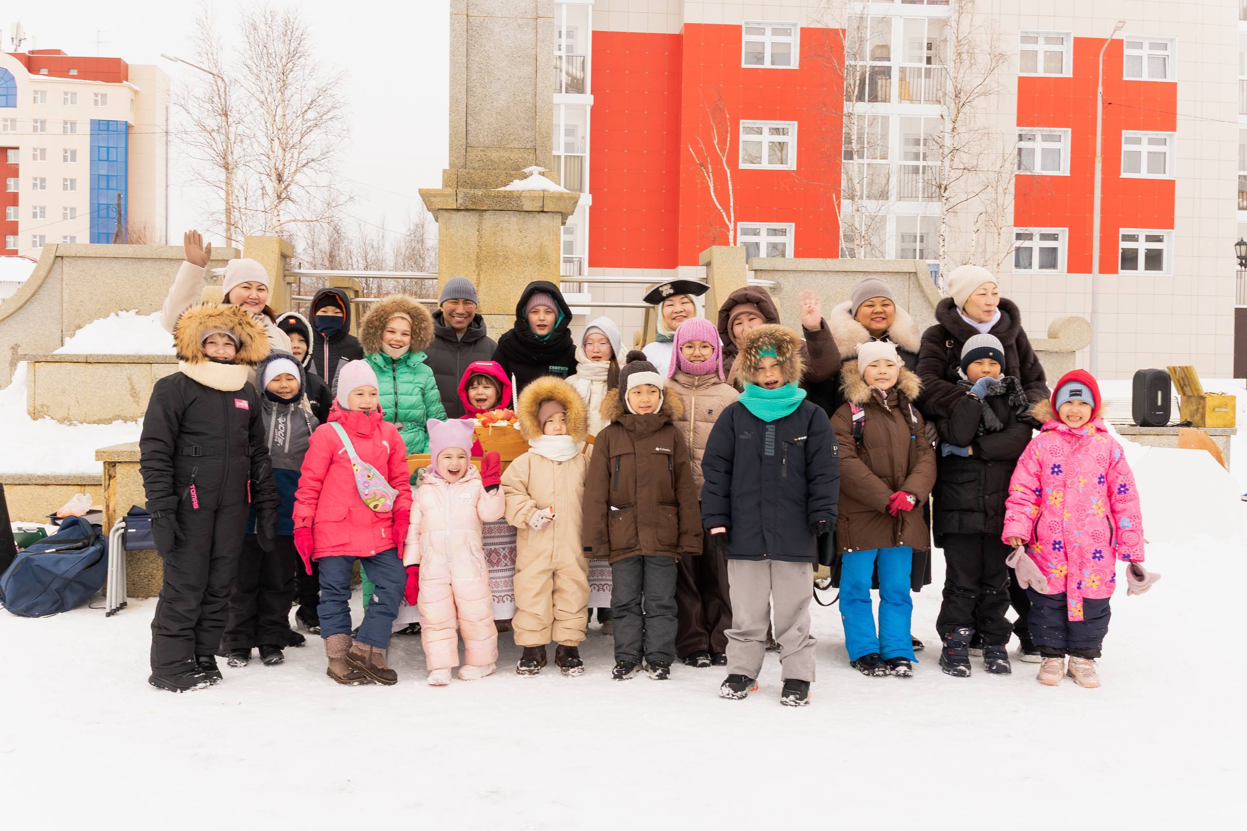 В Мирном отметили день рождения знаменитых ячат Марты и Таптал В Мирном отметили день рождения знаменитых ячат Марты и Таптал