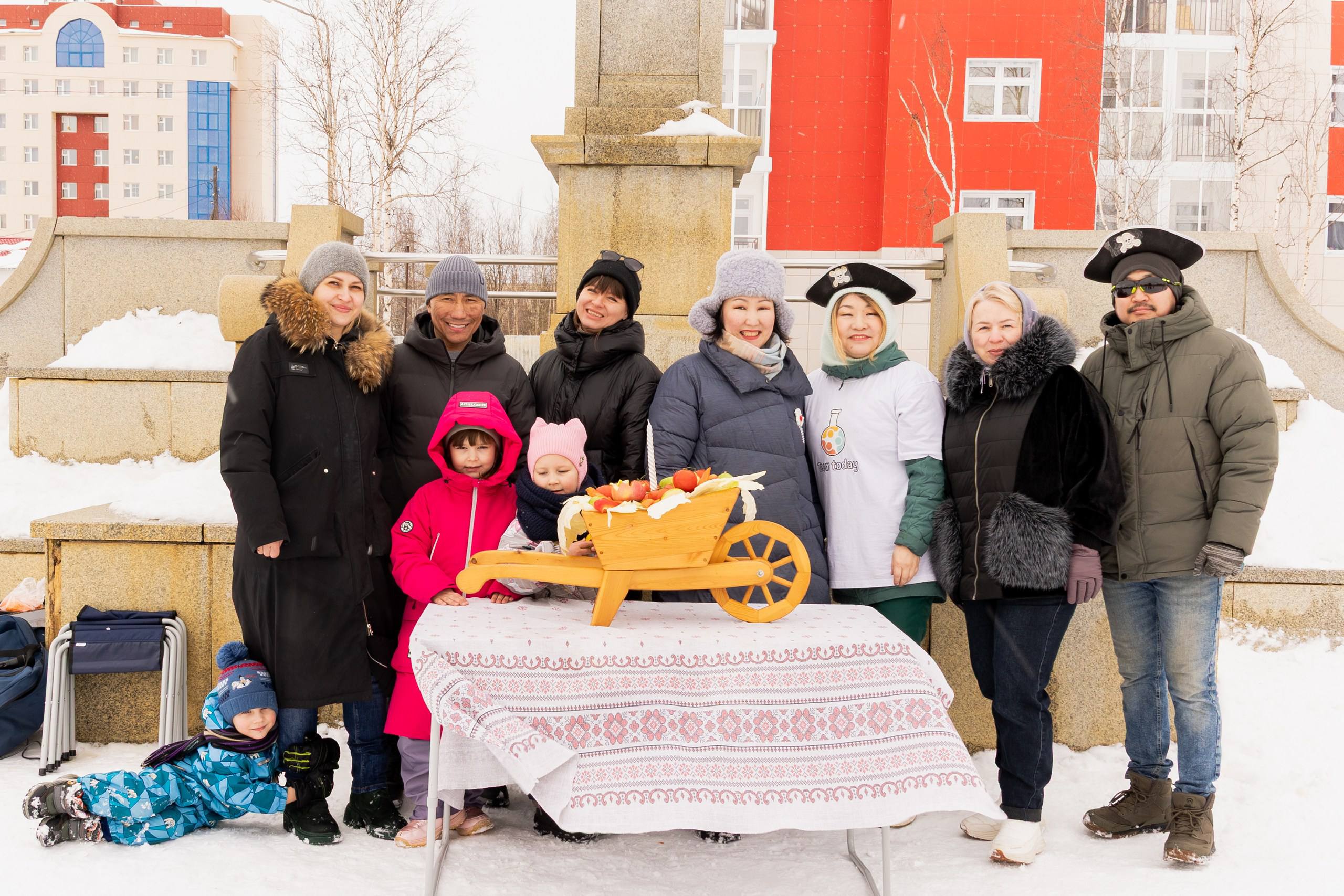 В Мирном отметили день рождения знаменитых ячат Марты и Таптал В Мирном отметили день рождения знаменитых ячат Марты и Таптал