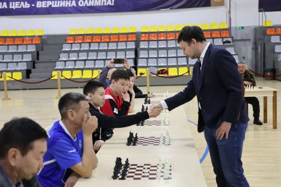 ������� � �. ������ ������ ������-������������� ������ ��������� ������������� ������������ �� �����