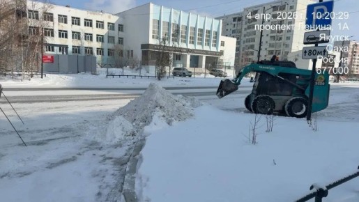 Подготовка к вывозу снега, пр. Ленина