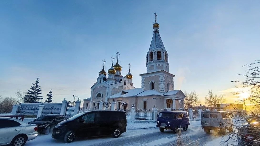 Расписание богослужений архиепископа Якутского и Ленского Романа на Страстной и Светлой седмицах