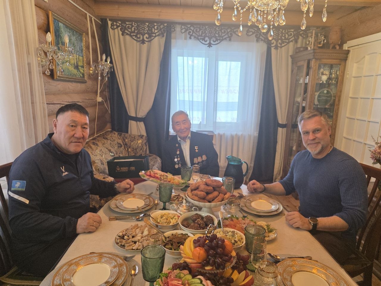 Кирилл Бычков: Приехал в гости к Герою Труда Российской Федерации Михаилу Николаевичу Готовцеву Кирилл Бычков: Приехал в гости к Герою Труда Российской Федерации Михаилу Николаевичу Готовцеву