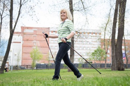 300 якутян прошли «10 000 шагов к жизни» в парке