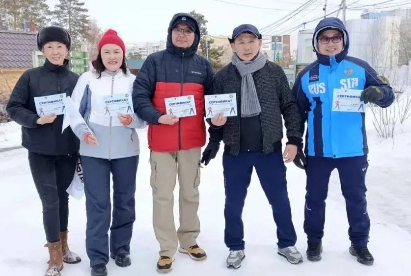 В Якутске прошла массовая акция «10 000 шагов к жизни», приуроченная ко Всемирному дню здоровья В Якутске прошла массовая акция «10 000 шагов к жизни», приуроченная ко Всемирному дню здоровья