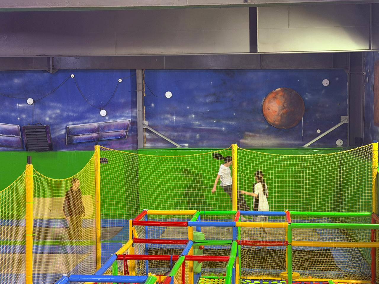 2 апреля сотрудники Госавтоинспекции вместе с воспитанниками МОУ "Мохсоголлохского центра помощи детям, оставшимся без попечения родителей", провели один день весенних каникул 2 апреля сотрудники Госавтоинспекции вместе с воспитанниками МОУ "Мохсоголлохского центра помощи детям, оставшимся без попечения родителей", провели один день весенних каникул