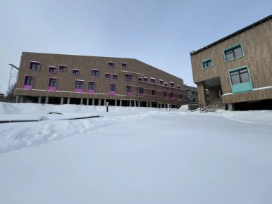 Строительная готовность Круглогодичного детского центра отдыха и оздоровления «Полярная звезда» на сегодня достигла 68% - власти Якутии