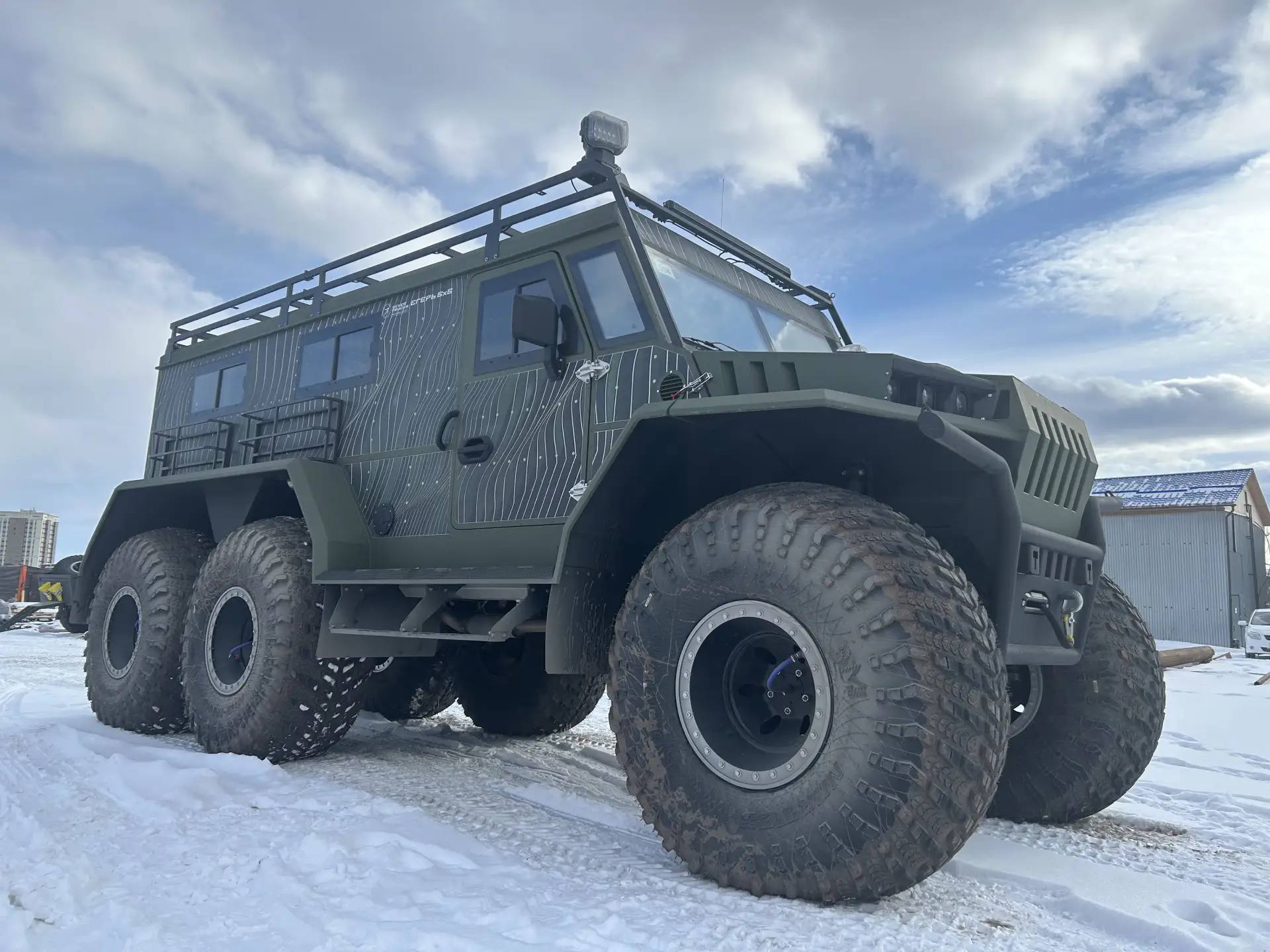 В северные районы Якутии направили новую спецтехнику