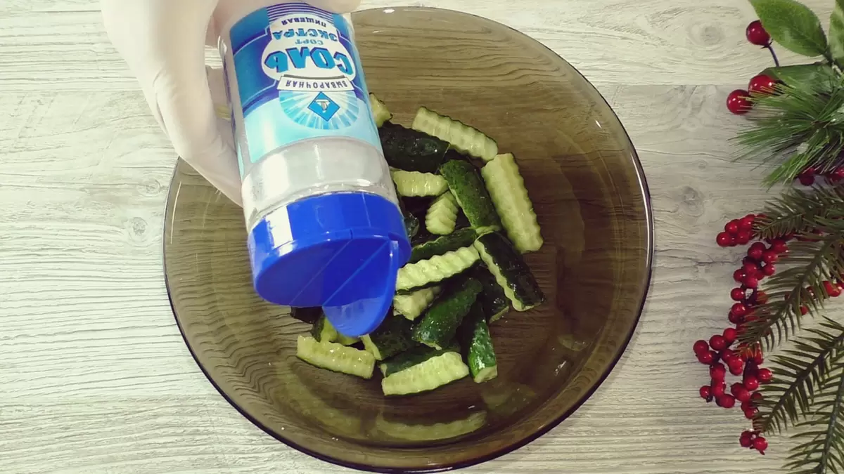 Необычная закуска из жареных огурцов, которая удивит вас