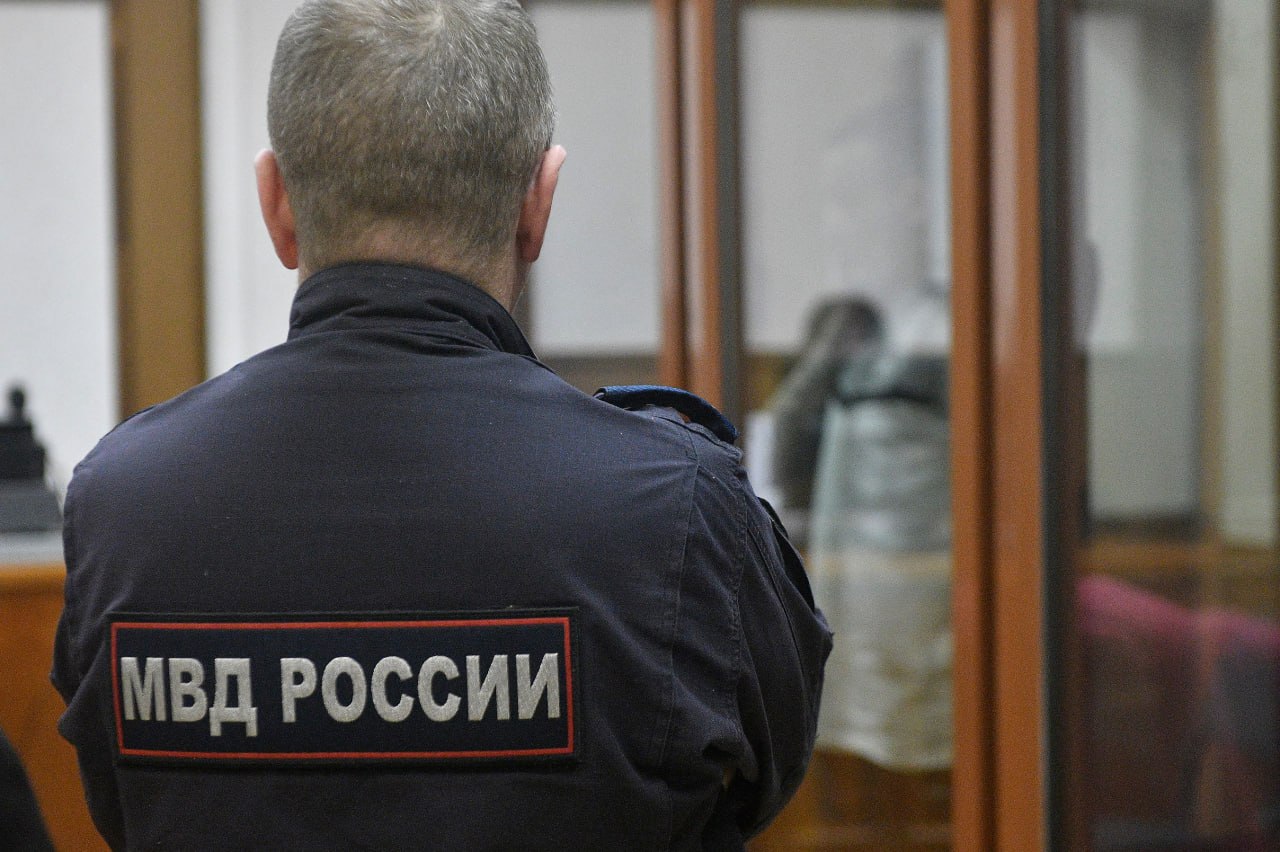 Суд смягчает приговор экс-полицейским ГИБДД