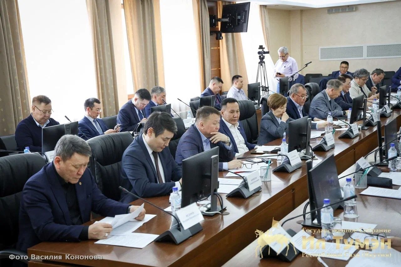 Ил Тмэн тгрк остуола: аы-л оорон тааарыыны йр суолу таллылар