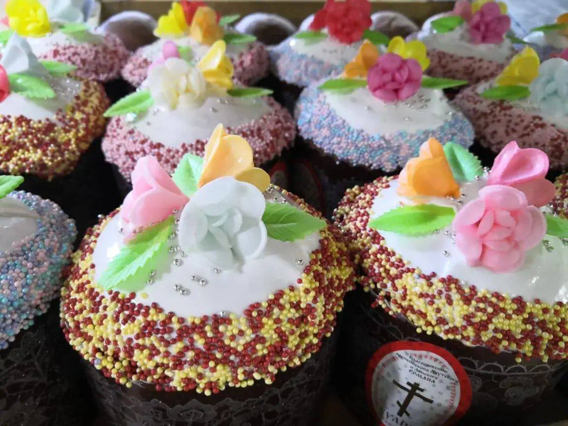 Пасха-2026: сколько стоят куличи в магазинах Якутска и как выбрать лучший