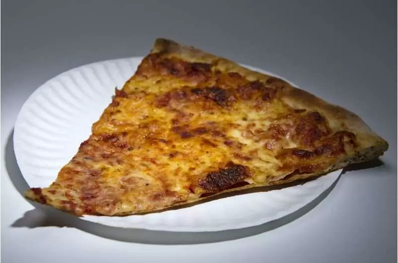 Фастфуд и память: как всего за несколько дней «мусорная еда» влияет на мозг