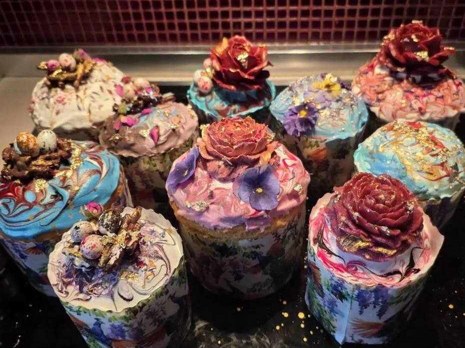 Айсен Николаев: Сегодня в Преображенском кафедральном соборе освятил пасхальные куличи и яйца Айсен Николаев: Сегодня в Преображенском кафедральном соборе освятил пасхальные куличи и яйца