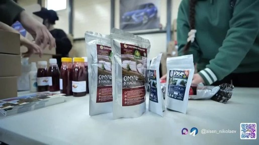 Айсен Николаев: Сегодня в Якутии традиционно начали собирать праздничные наборы для наших бойцов к 9 Мая