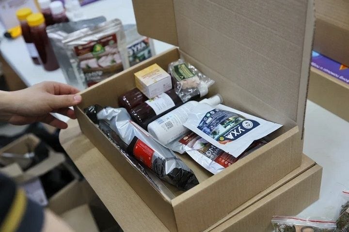 Якутия начала сбор праздничных наборов для бойцов СВО ко Дню Победы