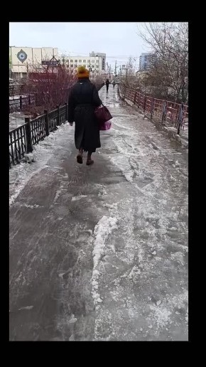 ����� �� ������ �������. ������ ����� � ������, ������ - ������������