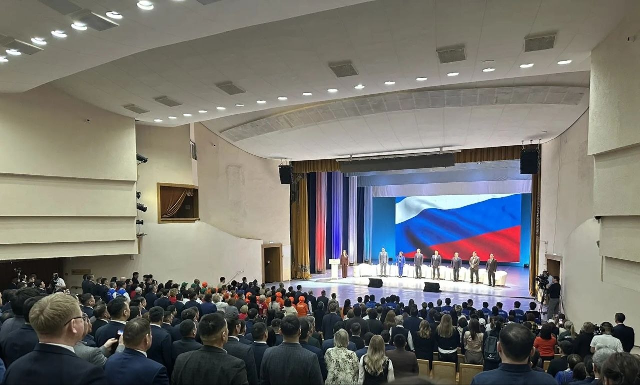 Евгений Григорьев: Сегодня вечером состоялось пленарное заседание форума «Есть результат!» Якутского регионального отделения партии «Единая Россия» под председательством секретаря ЯРО, Главы Республики Саха (Якутия) Айсена...