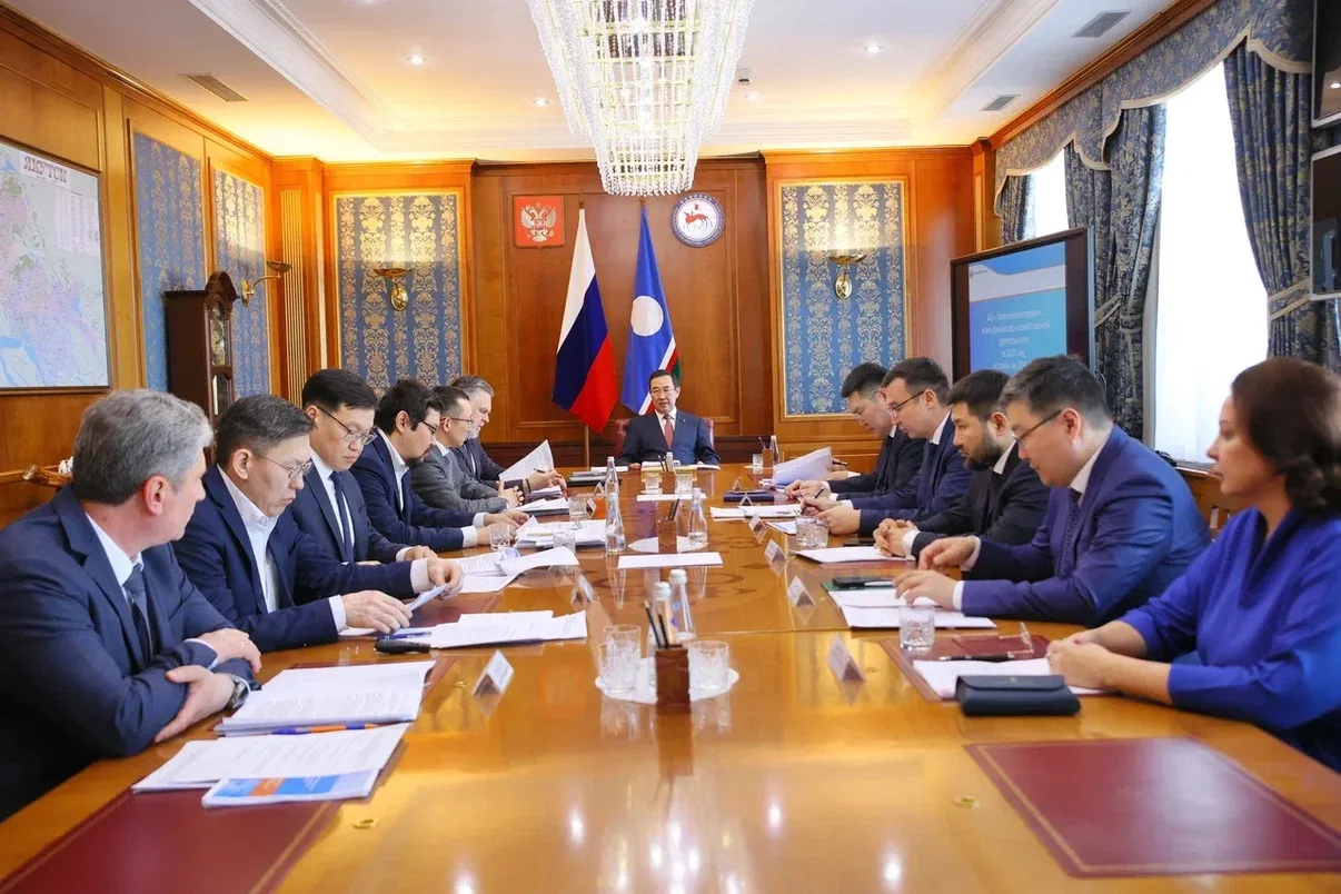 Айсен Николаев: Рассмотрел итоги финансово-хозяйственной деятельности за 2025 год и планы на 2026 год ПАО «Якутскэнерго», АО «Сахаэнерго» и АО «Теплоэнергосервис» Айсен Николаев: Рассмотрел итоги финансово-хозяйственной деятельности за 2025 год и планы на 2026 год ПАО «Якутскэнерго», АО «Сахаэнерго» и АО «Теплоэнергосервис»