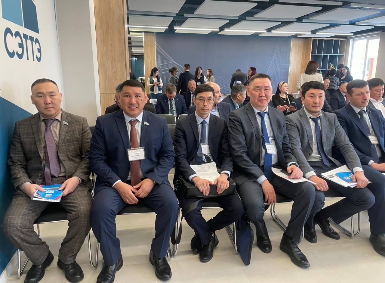 Сегодня в Якутске прошел региональный отчетно программный форум партии «ЕДИНАЯ РОССИЯ» по реализации Народной программы «Есть результат» Сегодня в Якутске прошел региональный отчетно программный форум партии «ЕДИНАЯ РОССИЯ» по реализации Народной программы «Есть результат»