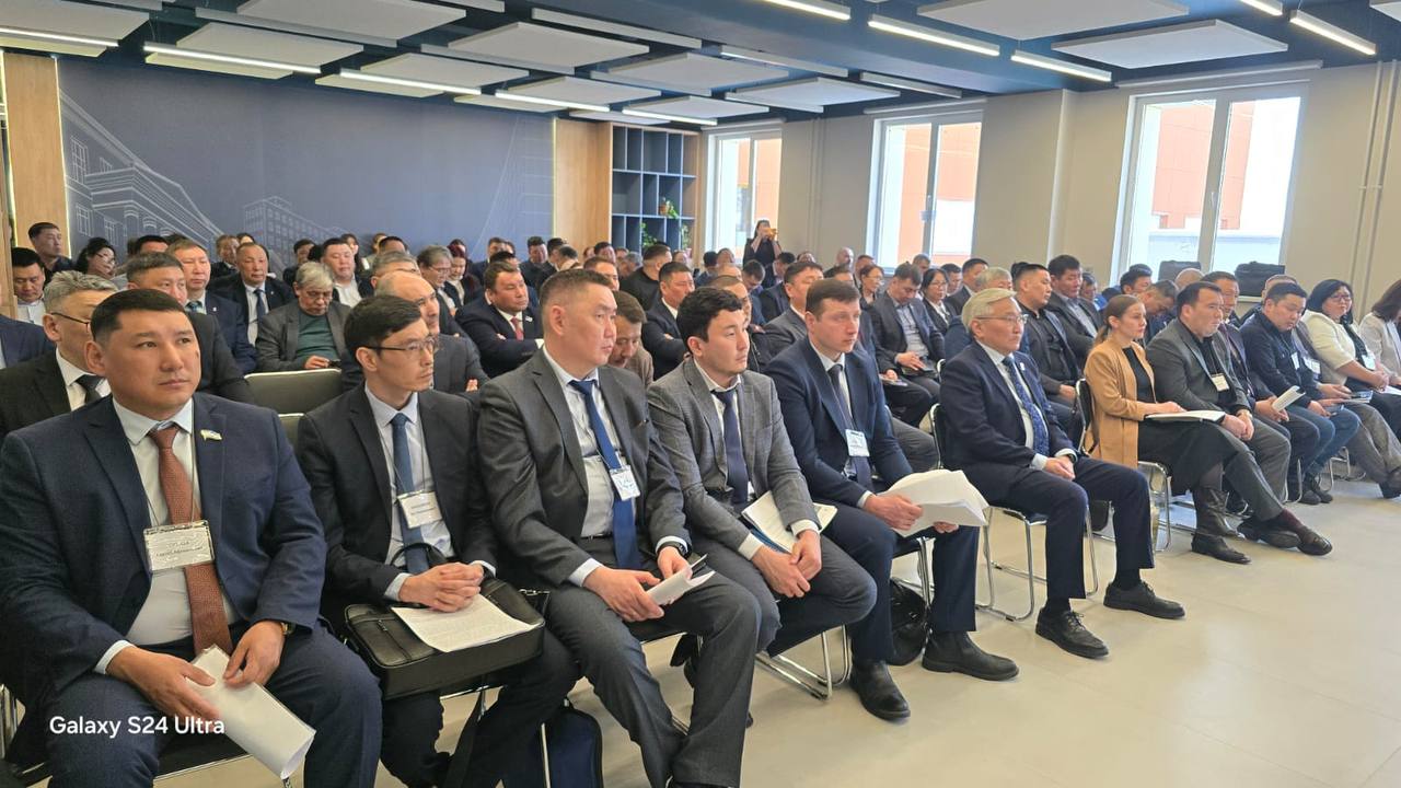 Сегодня в Якутске прошел региональный отчетно программный форум партии «ЕДИНАЯ РОССИЯ» по реализации Народной программы «Есть результат» Сегодня в Якутске прошел региональный отчетно программный форум партии «ЕДИНАЯ РОССИЯ» по реализации Народной программы «Есть результат»