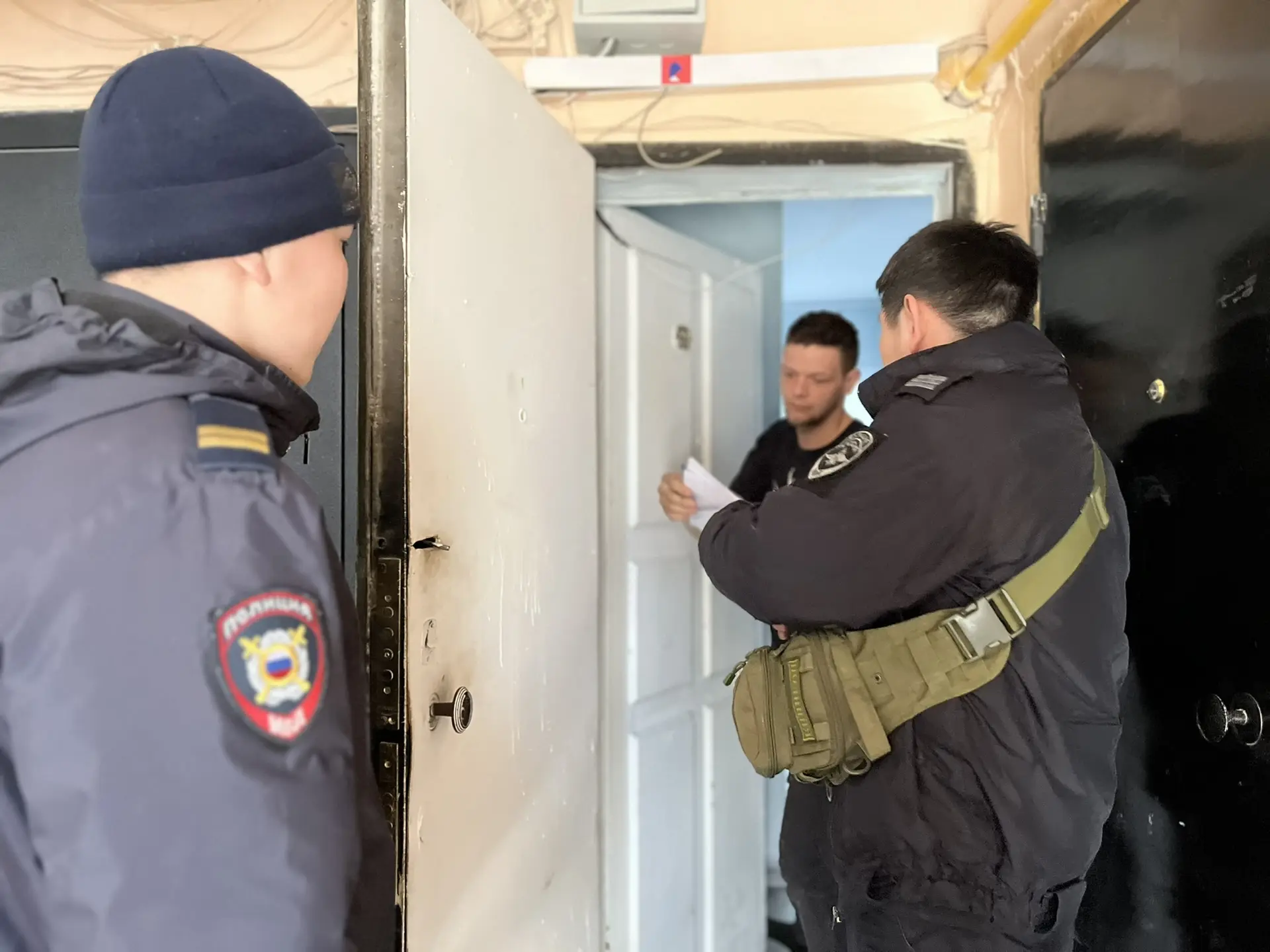 В Якутии полицейские предостерегают граждан от действий дистанционных мошенников В Якутии полицейские предостерегают граждан от действий дистанционных мошенников