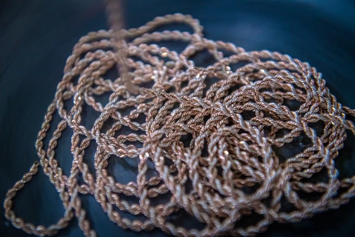 Украли золото на полмиллиона рублей