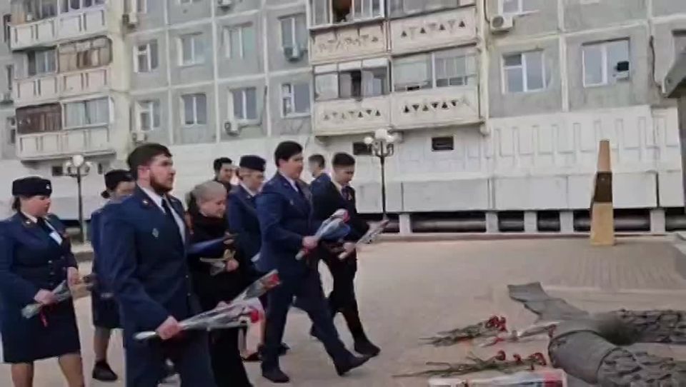 Коллектив Якутской транспортной прокуратуры почтил память павших в Великой Отечественной войне