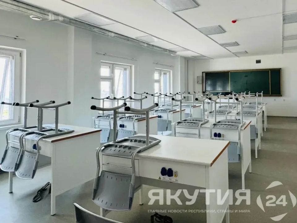 Новые государственные учебники по обществознанию поступят в школы с сентября 2026 года
