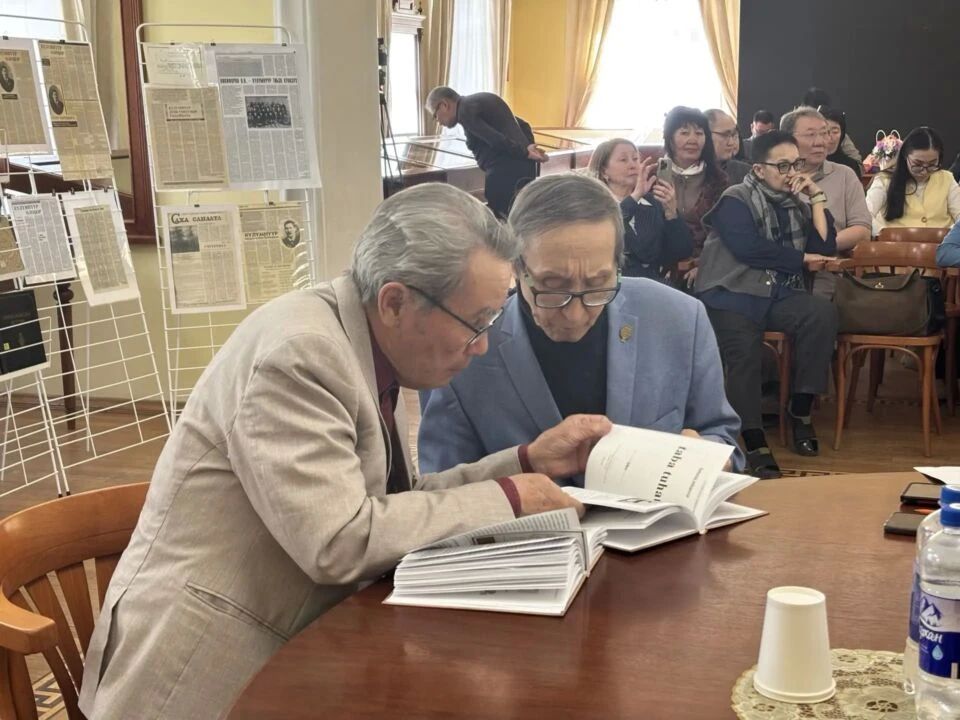 В Якутии спустя сто лет переиздали научно-просветительскую книгу Василия Никифорова-Клмнр В Якутии спустя сто лет переиздали научно-просветительскую книгу Василия Никифорова-Клмнр