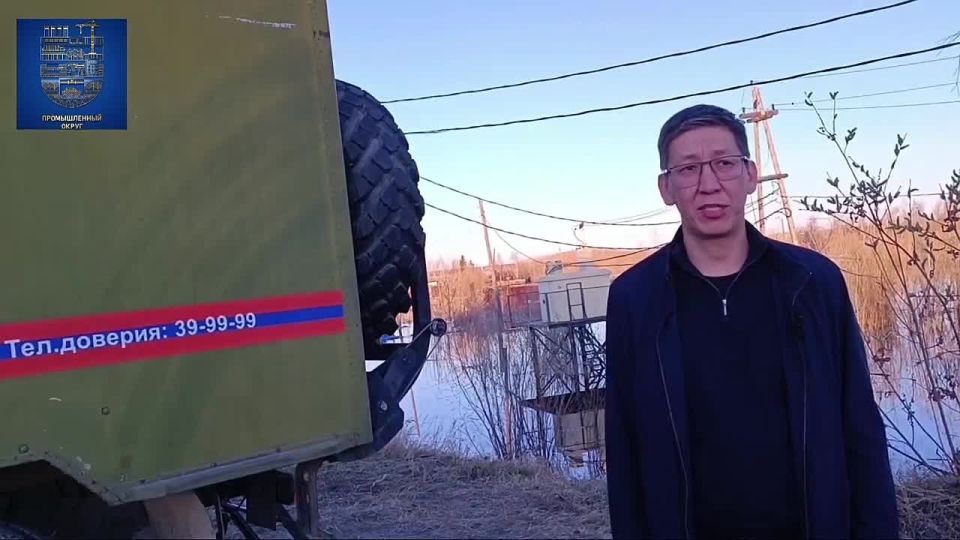 Управа Промышленного округа города Якутска проводит подворовые обходы в микрорайоне Даркылах в связи с паводковой ситуацией